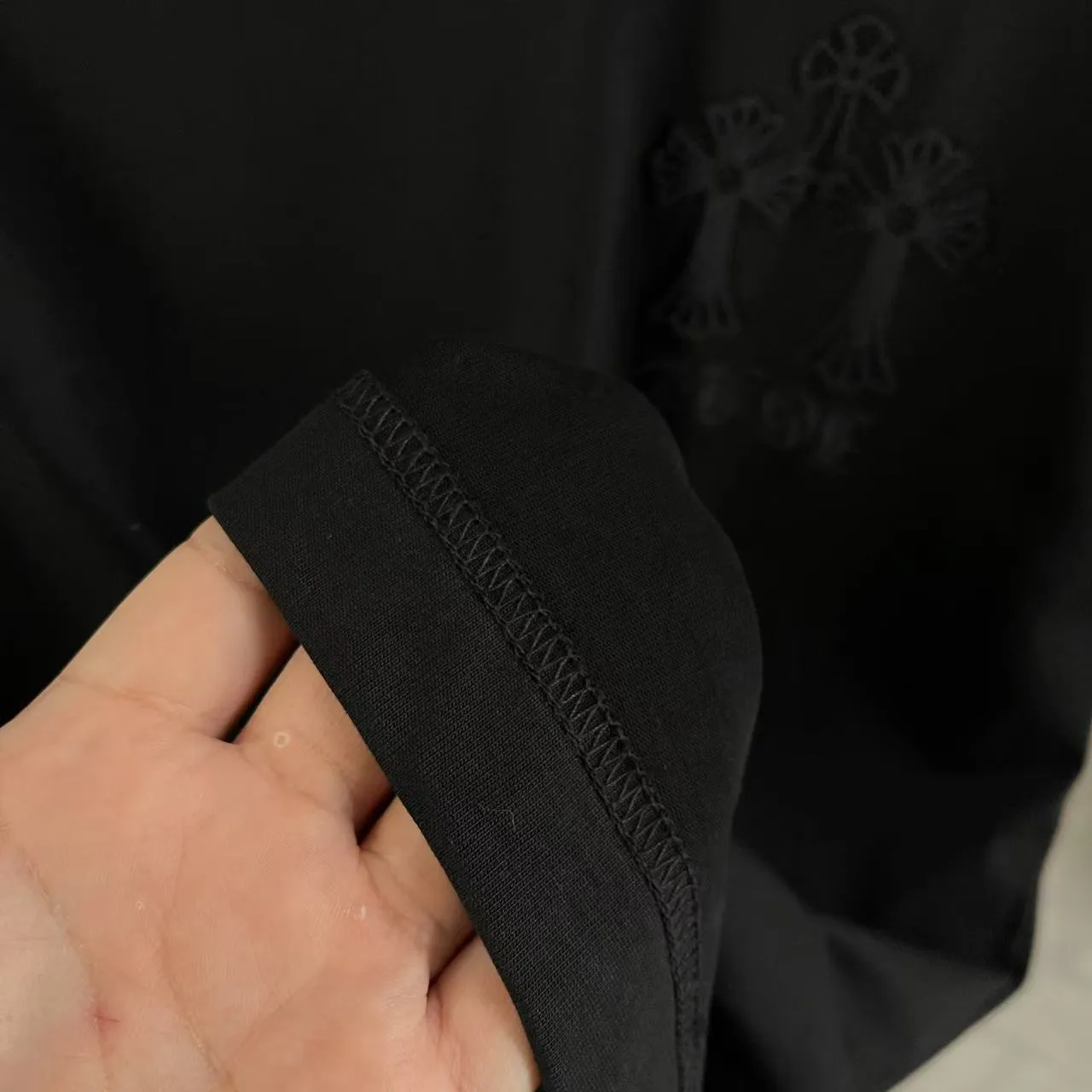 🅿️200 ch Cro* 2025 summer new style Sanskrit horseshoe cross cross vacuum embroidery short-sleeved t-shirt custom fabric 300g same style for men and women Size: S M L XL XXL Five codes Color: black white
